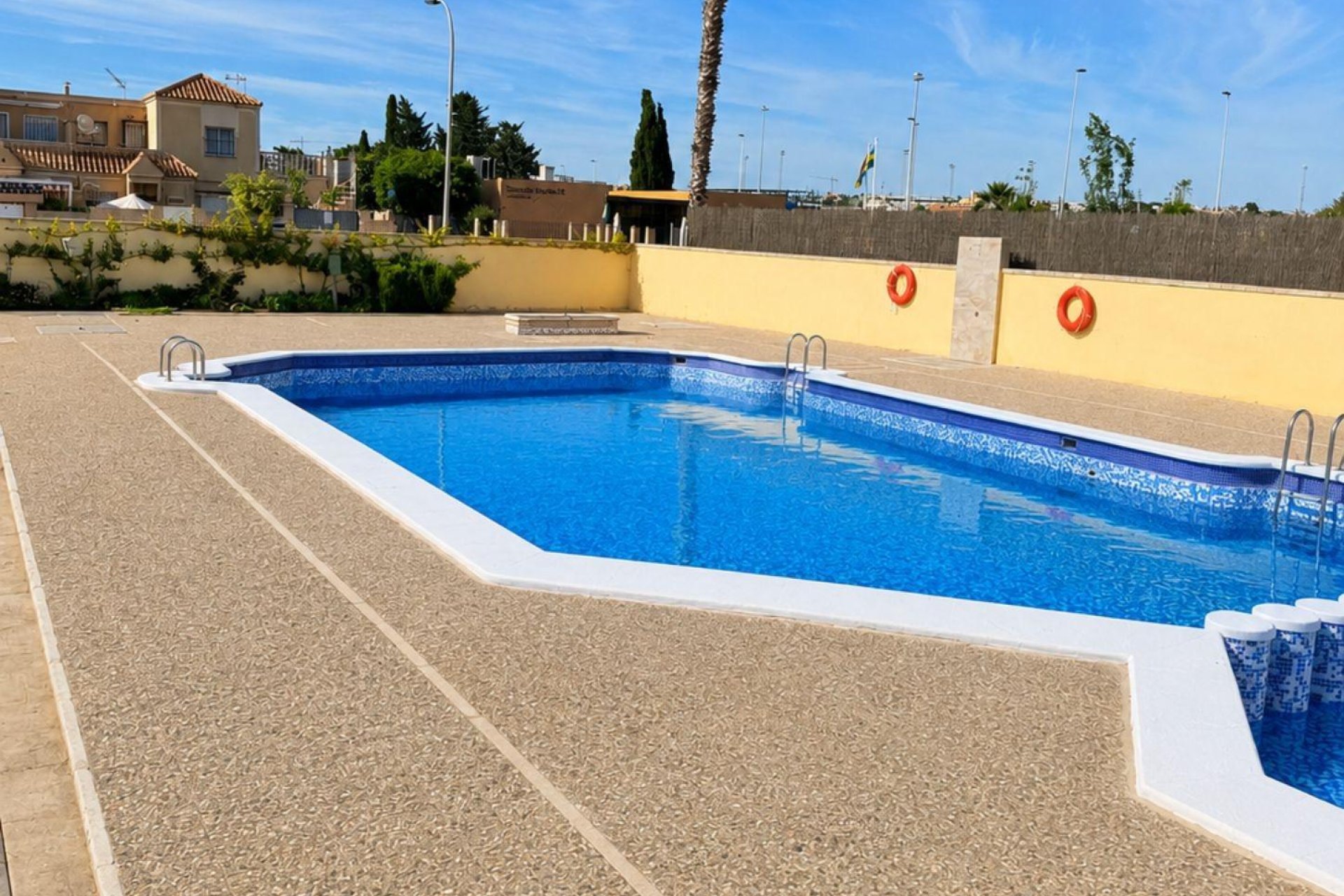 Revente - Bungalow -
Torrevieja - Carrefour