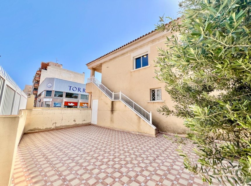 Revente - Bungalow -
Torrevieja - Centro