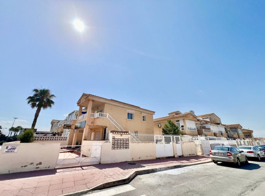 Revente - Bungalow -
Torrevieja - Centro
