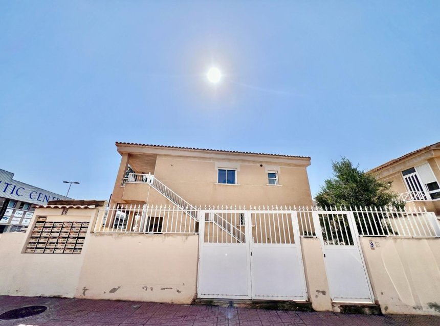 Revente - Bungalow -
Torrevieja - Centro