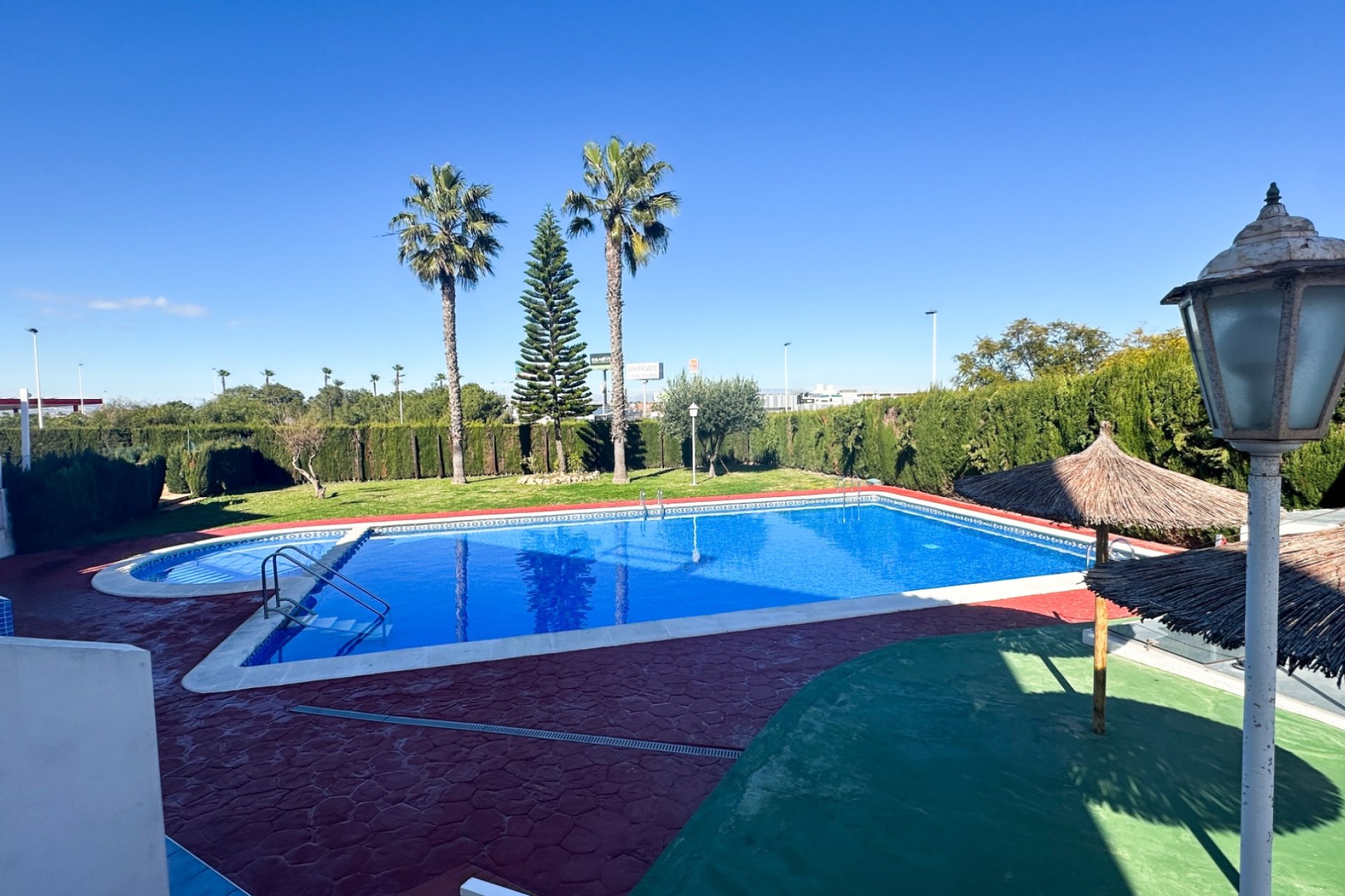Revente - Bungalow -
Torrevieja - Costa Blanca