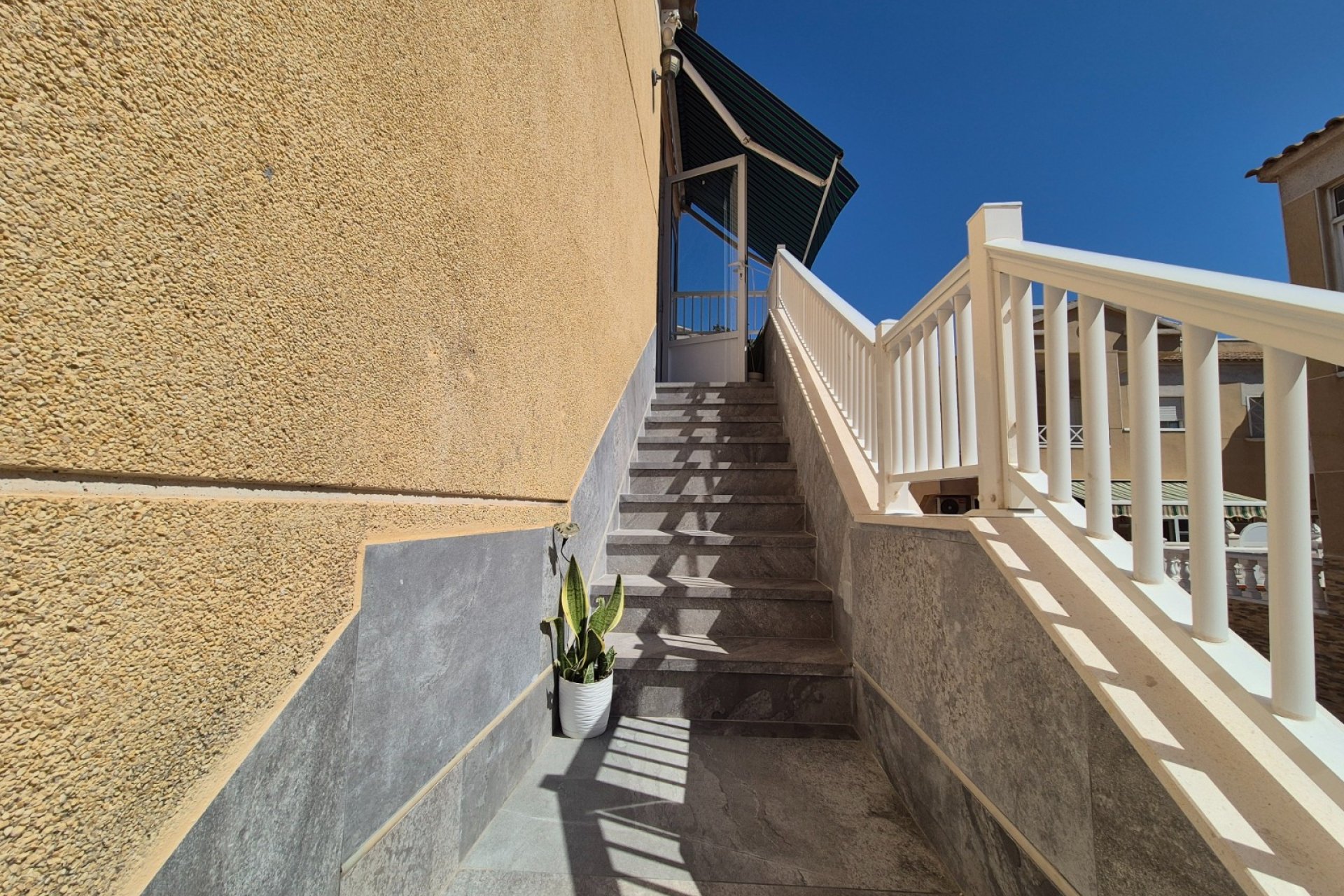 Revente - Bungalow -
Torrevieja - Costa Blanca