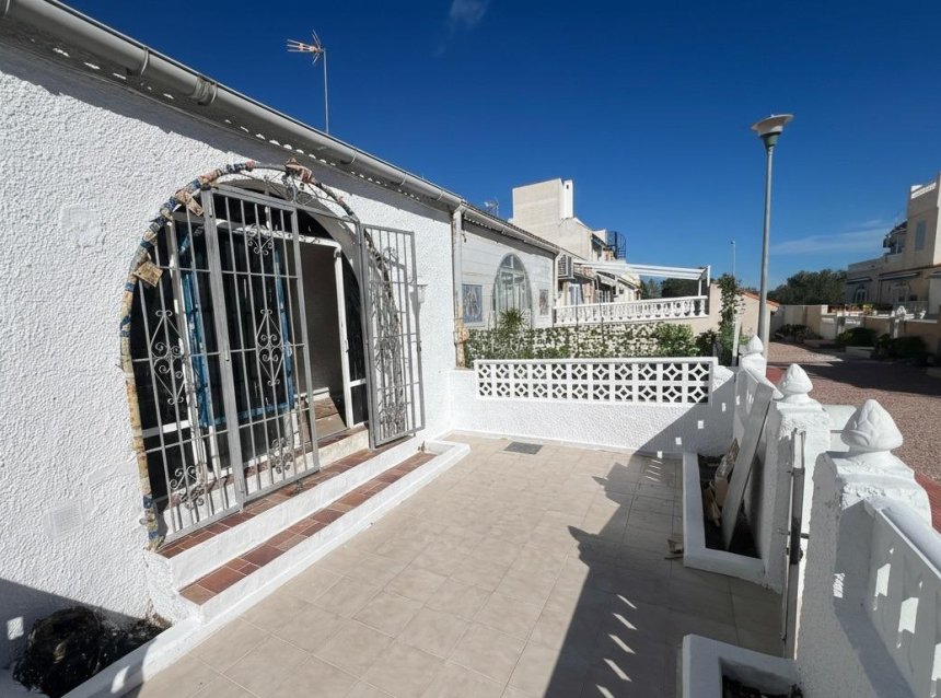Revente - Bungalow -
Torrevieja - La Siesta - El Salado - Torreta