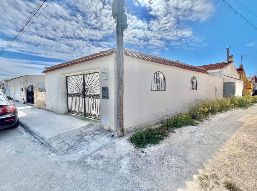 Revente - Bungalow -
Torrevieja - La Siesta - El Salado - Torreta