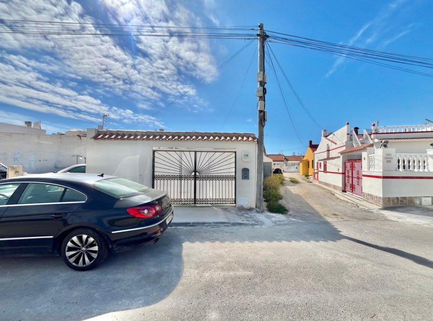 Revente - Bungalow -
Torrevieja - La Siesta - El Salado - Torreta