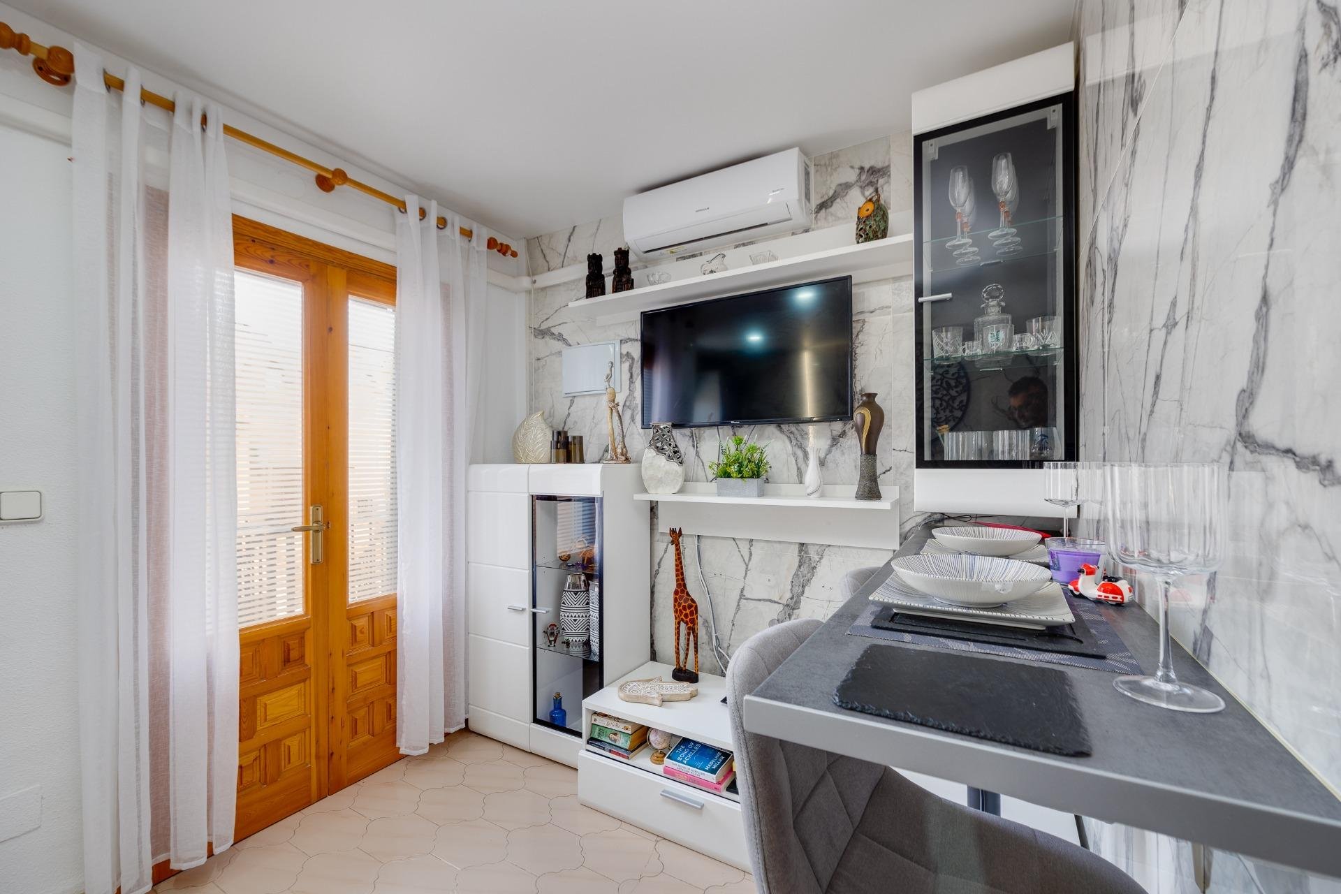 Revente - Bungalow -
Torrevieja - La Siesta - El Salado - Torreta