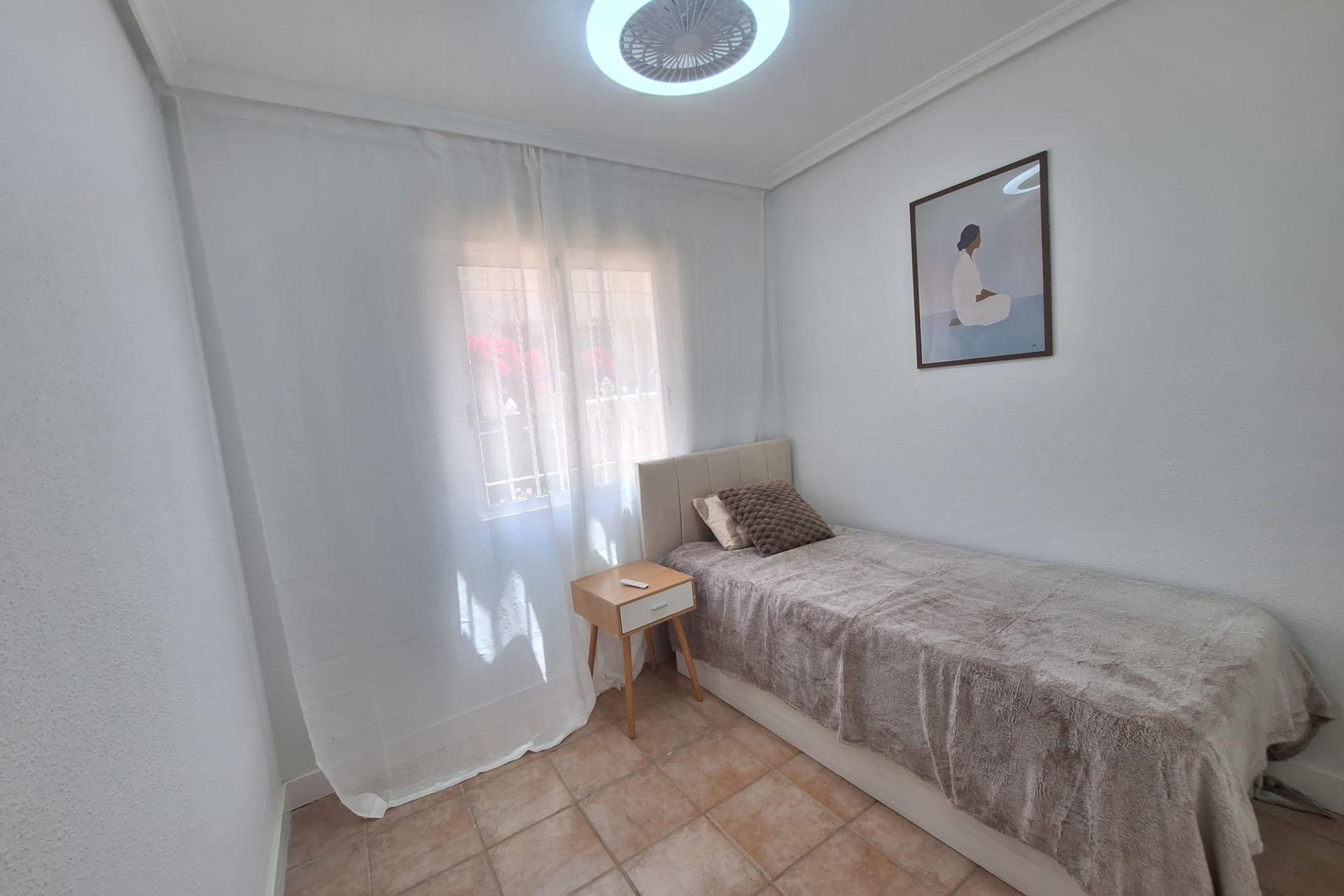 Revente - Bungalow -
Torrevieja - Sector 25