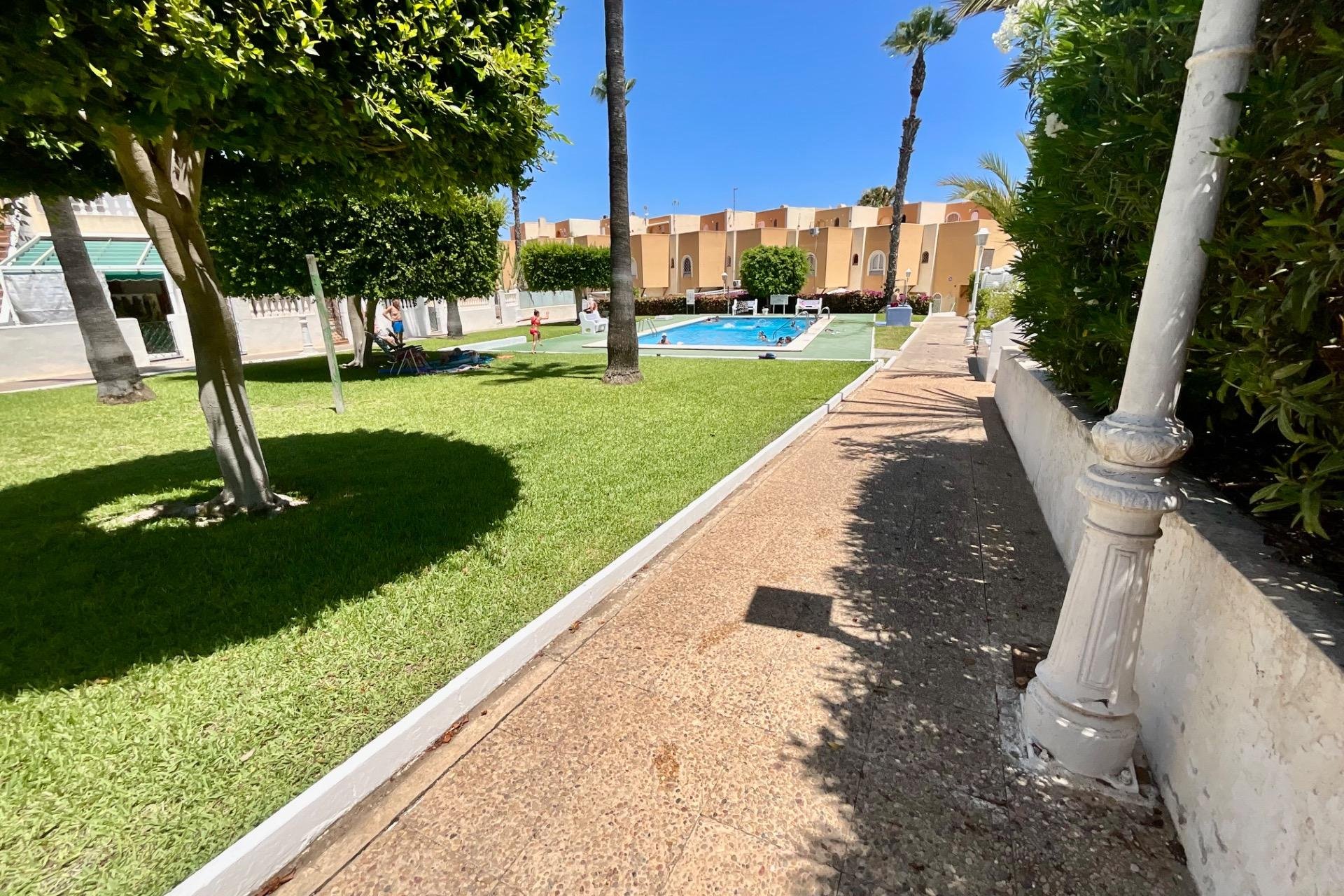 Revente - Bungalow -
Torrevieja - Torreblanca