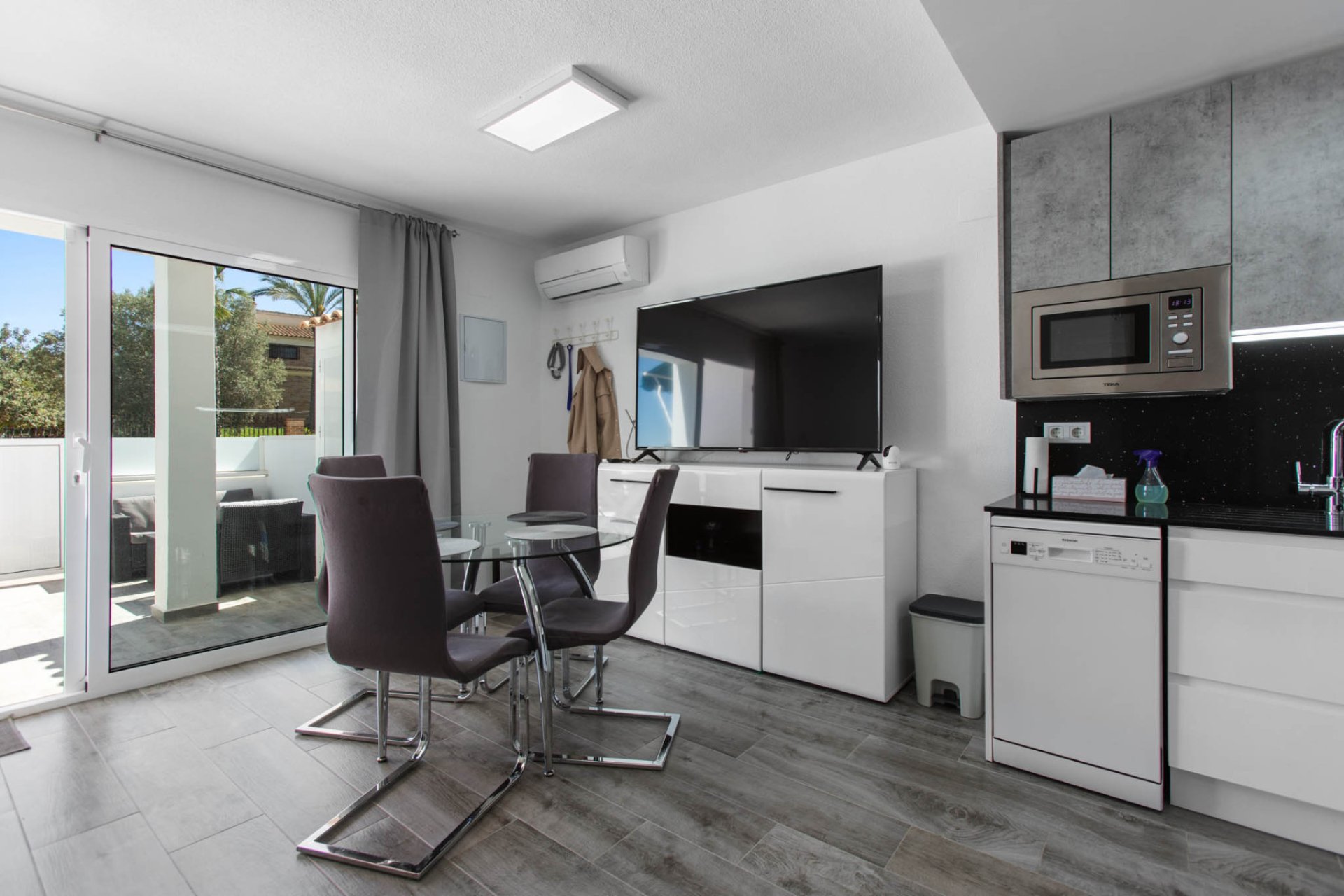 Revente - Duplex -
Torrevieja - Costa Blanca