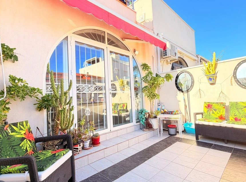 Revente - Duplex -
Torrevieja - La Siesta - El Salado - Torreta
