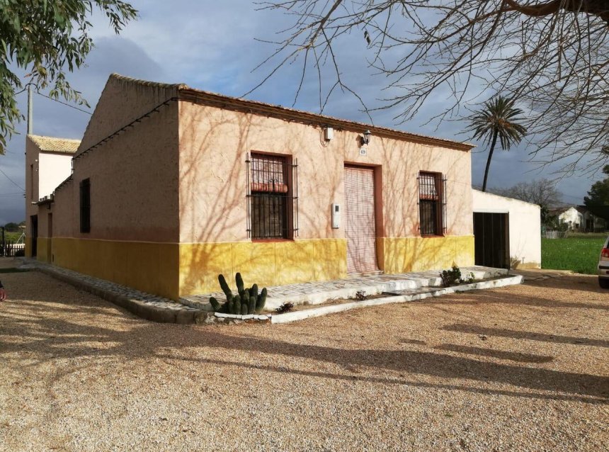 Revente - Finca -
Callosa de Segura - Costa Blanca