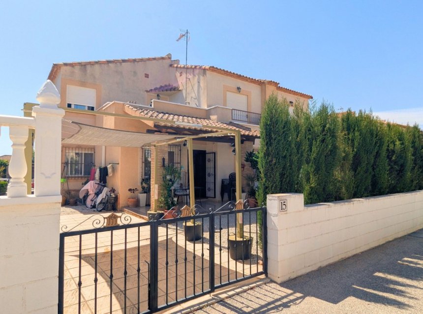 Revente - Quad House -
Lo Crispin - Inland