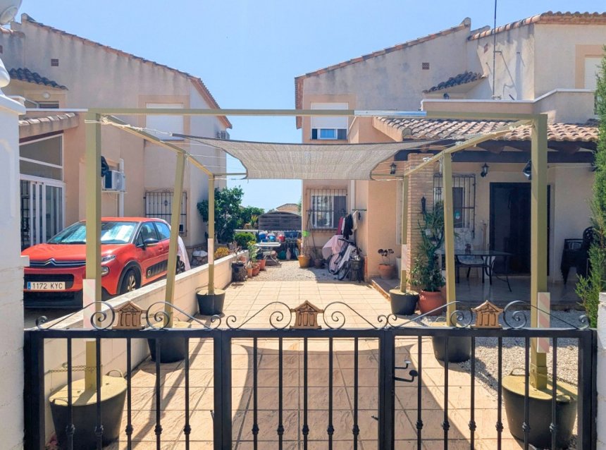 Revente - Quad House -
Lo Crispin - Inland