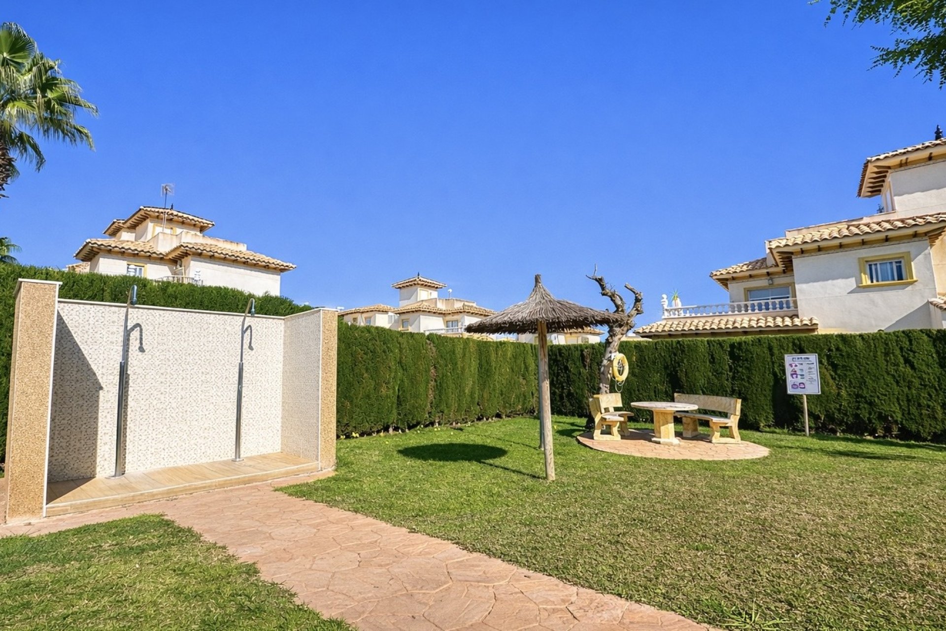 Revente - Quad House -
Orihuela Costa - Villa's San Jose IV