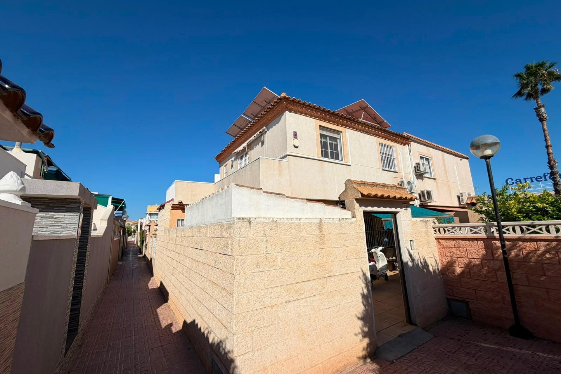 Revente - Quad House -
Torrevieja - Carrefour