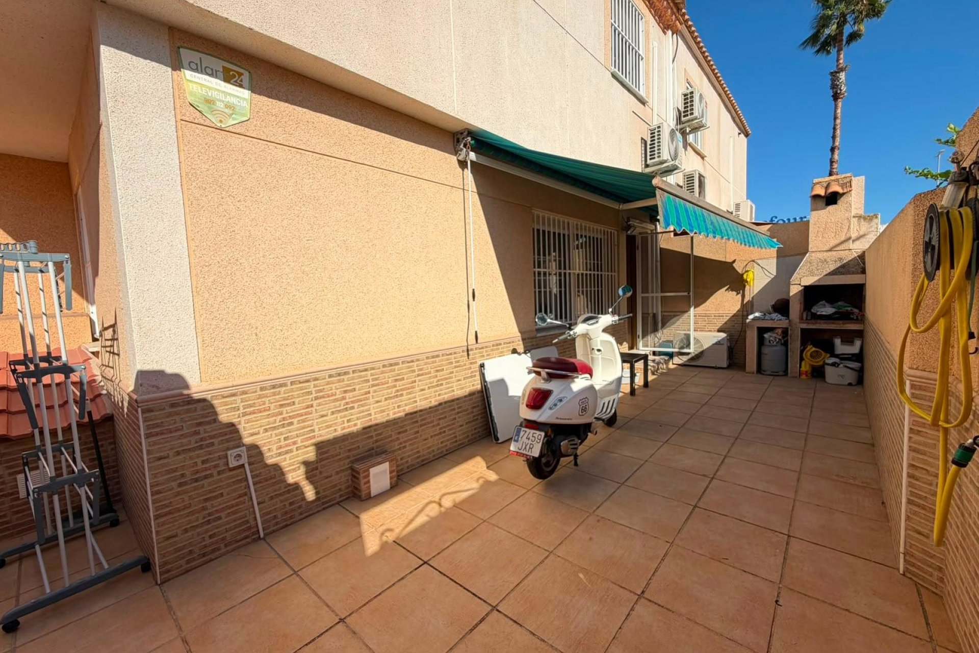 Revente - Quad House -
Torrevieja - Carrefour