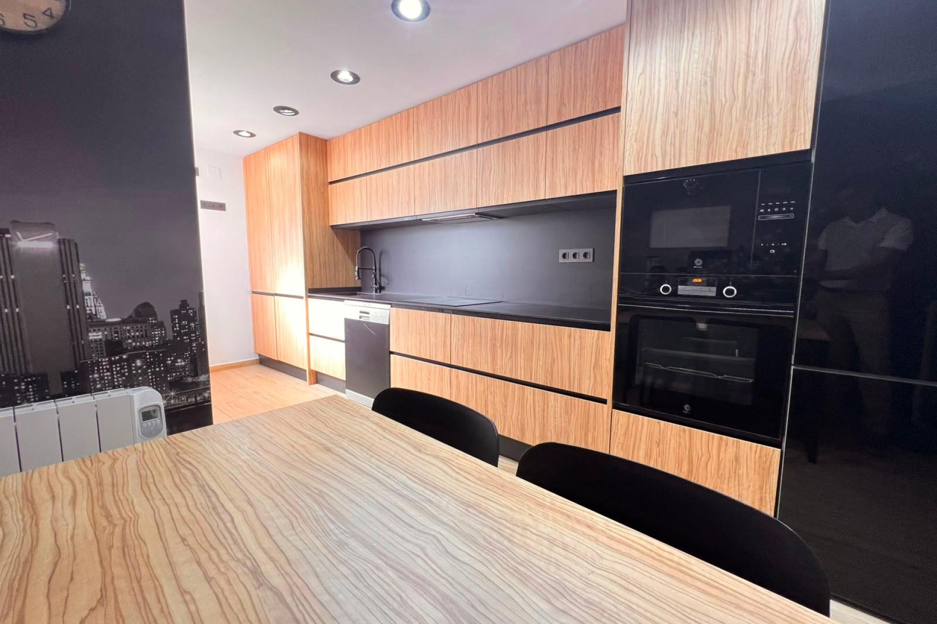 Revente - Quad House -
Torrevieja - Carrefour
