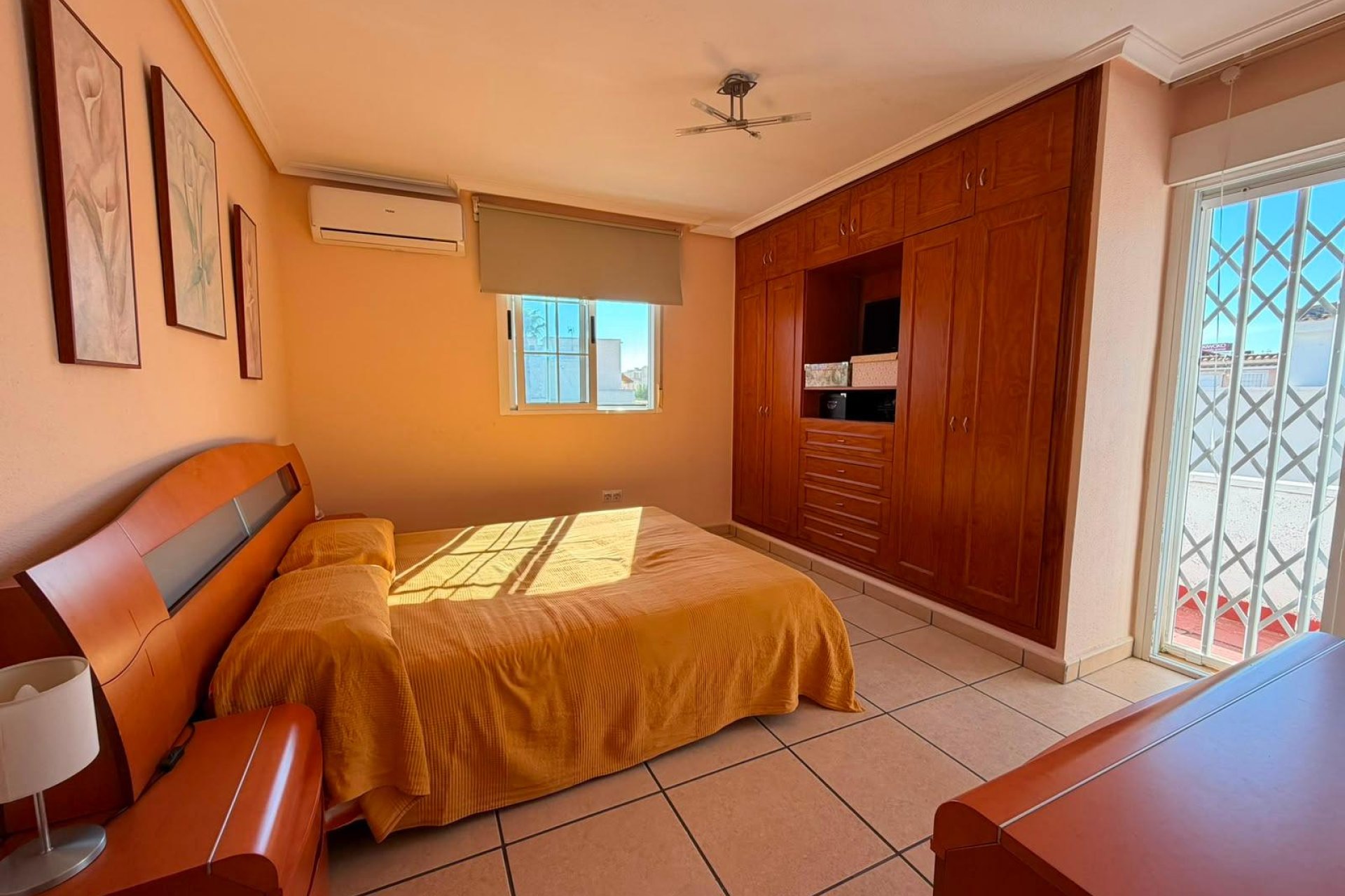 Revente - Quad House -
Torrevieja - Carrefour