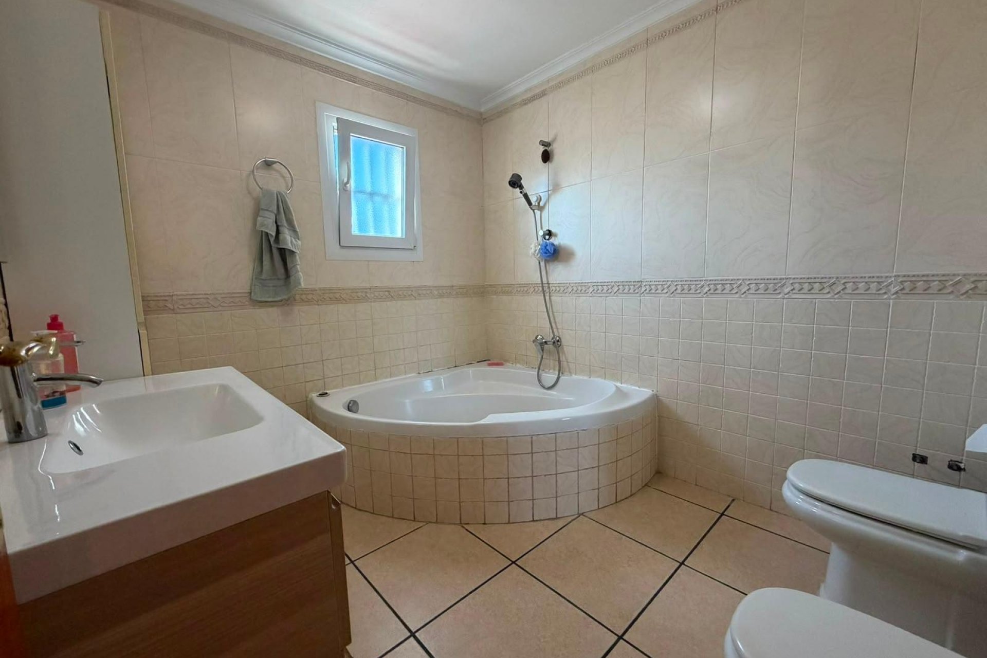 Revente - Quad House -
Torrevieja - Carrefour
