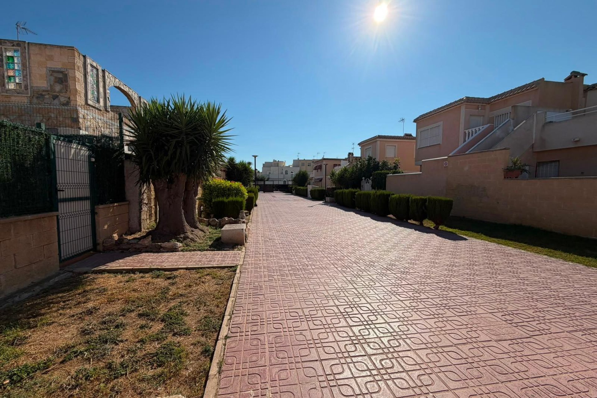 Revente - Quad House -
Torrevieja - Carrefour