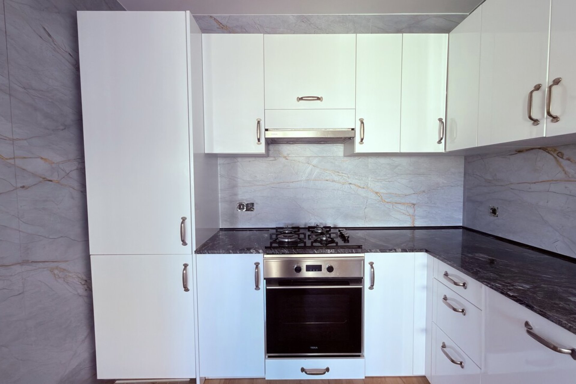 Revente - Semi Detached -
El Galan - Inland