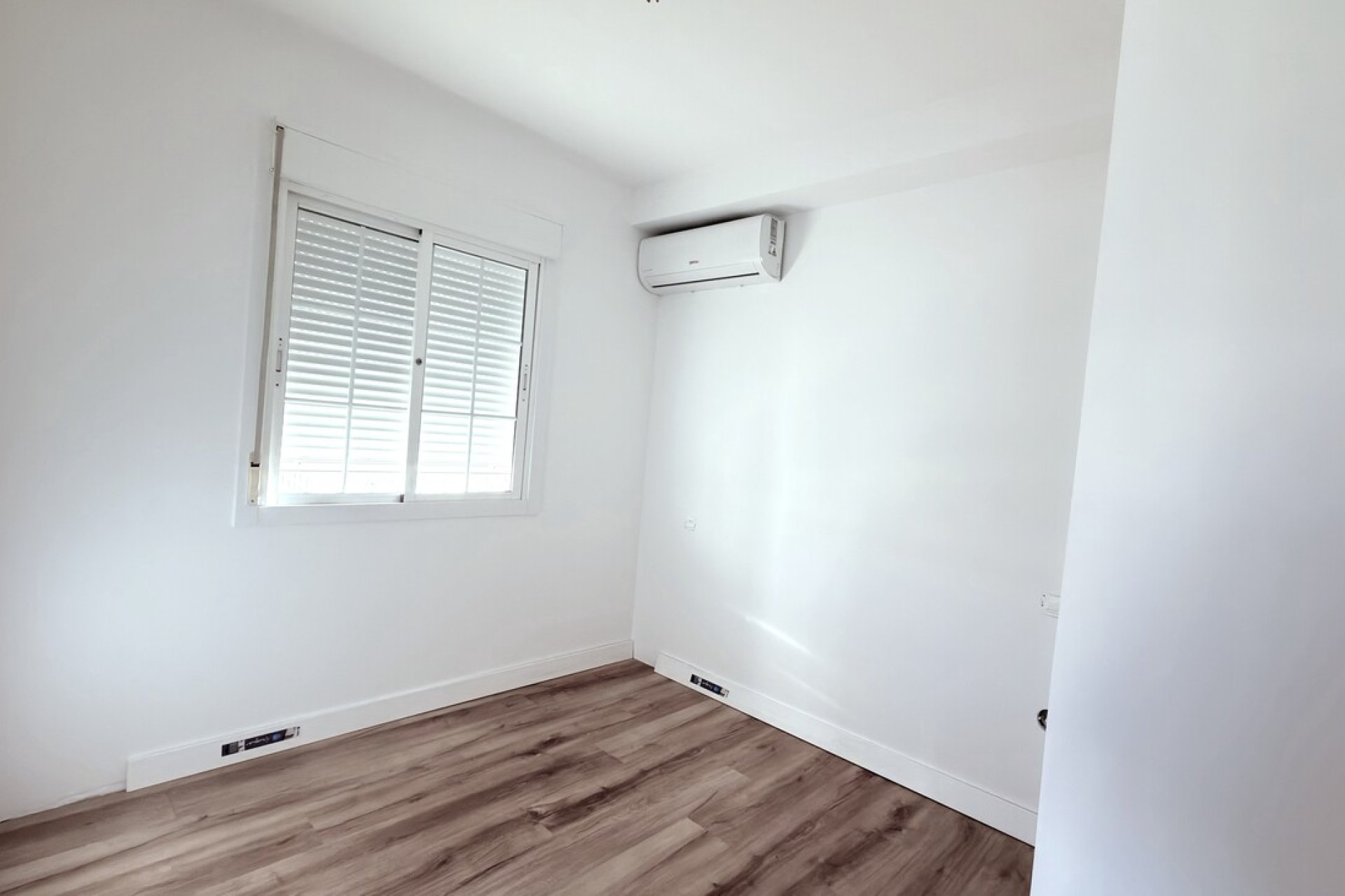 Revente - Semi Detached -
El Galan - Inland