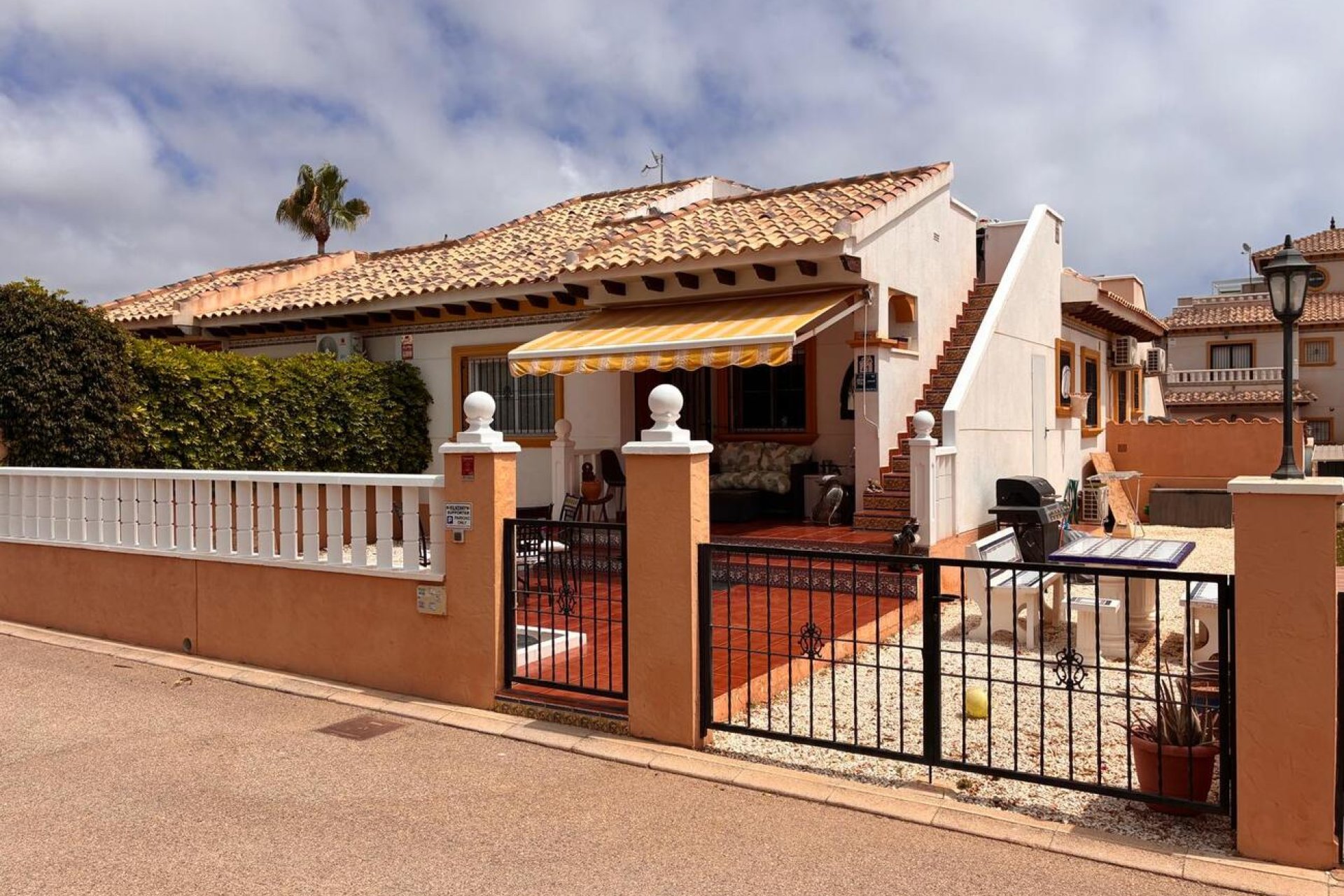 Revente - Semi Detached -
Lomas de Caboroig - Costa Blanca