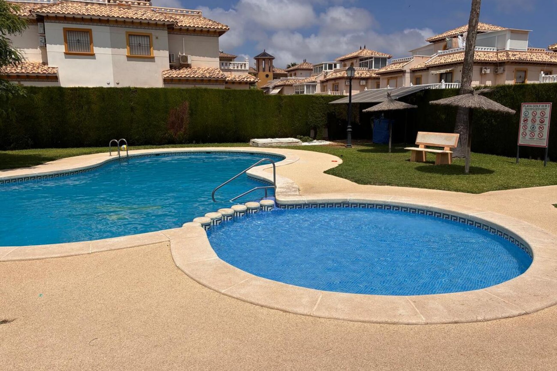 Revente - Semi Detached -
Lomas de Caboroig - Costa Blanca