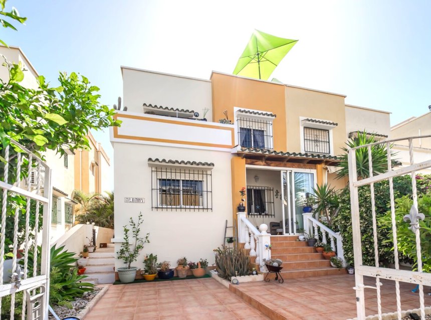Revente - Semi Detached -
Los Altos - Res Valle de los pinos
