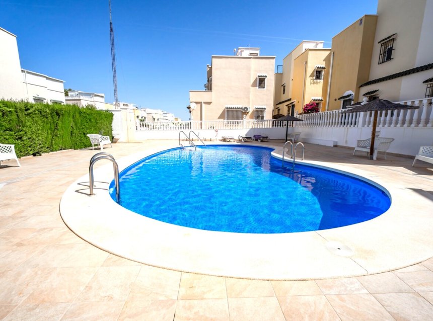 Revente - Semi Detached -
Los Altos - Res Valle de los pinos