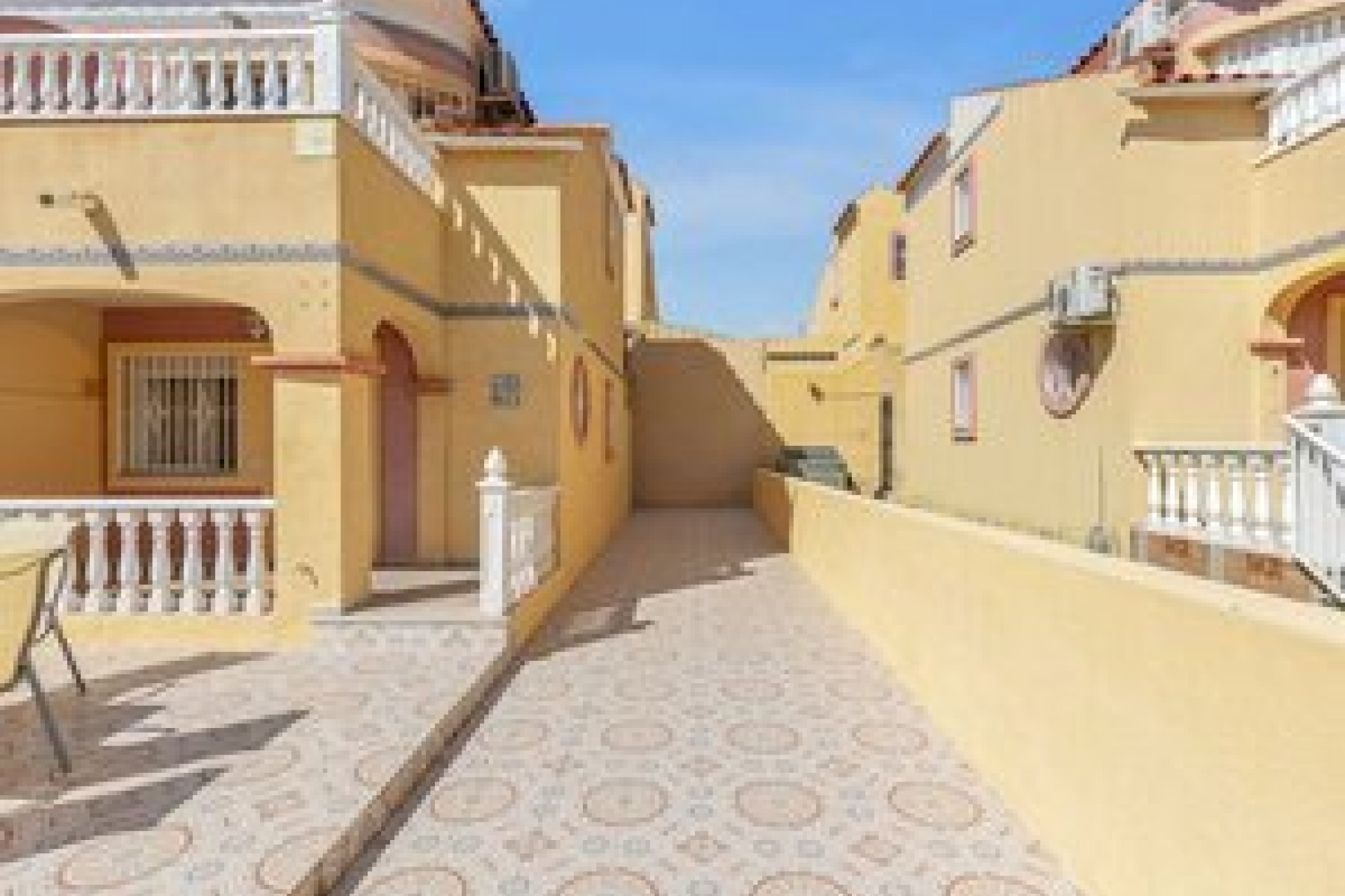 Revente - Semi Detached -
Orihuela Costa