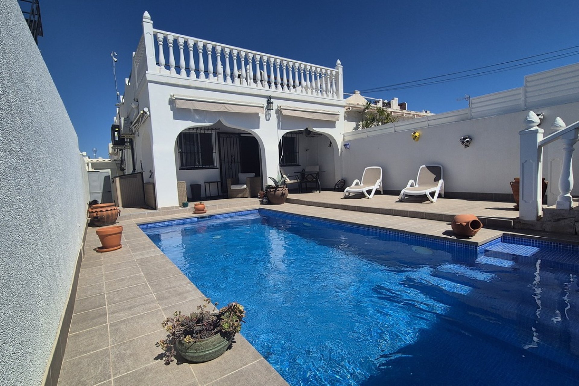 Revente - Semi Detached -
Villamartin - Costa Blanca