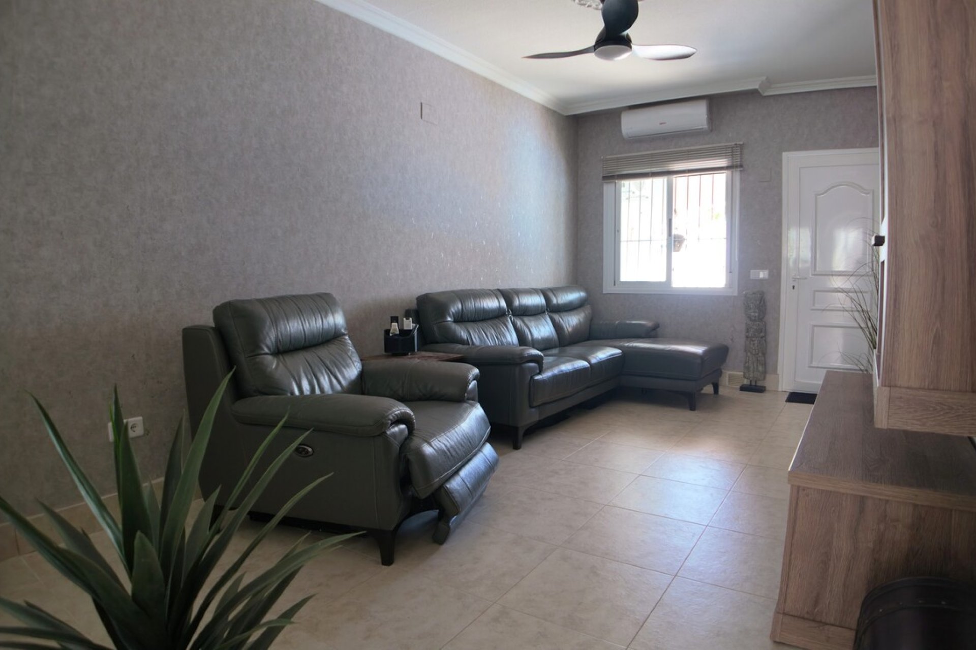 Revente - Semi Detached -
Villamartin - Costa Blanca