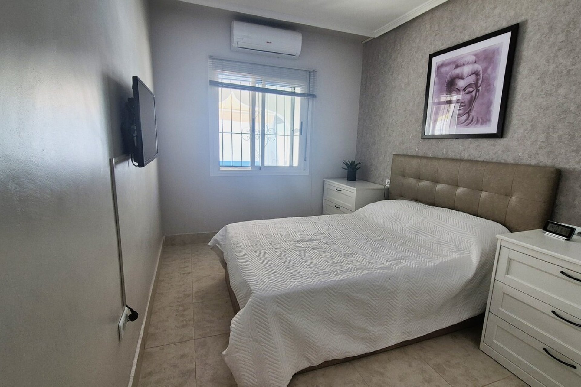 Revente - Semi Detached -
Villamartin - Costa Blanca