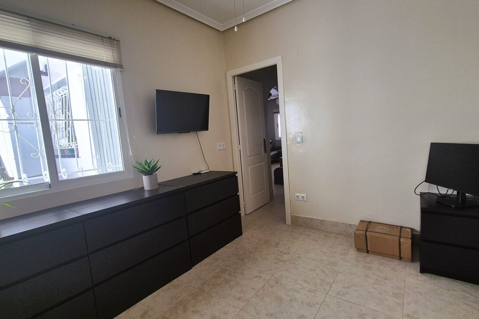 Revente - Semi Detached -
Villamartin - Costa Blanca