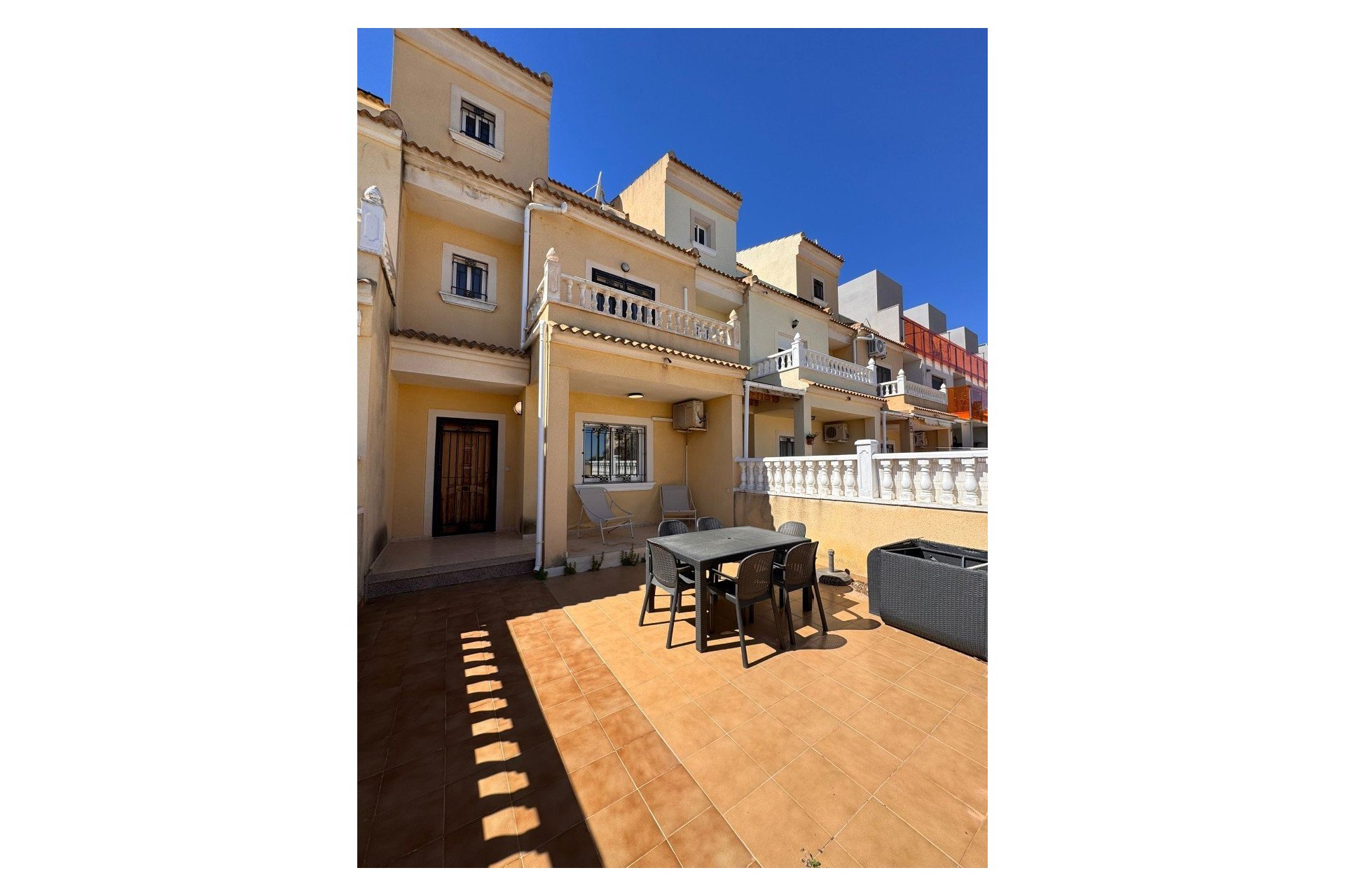Revente - Town House -
Campoamor - Costa Blanca
