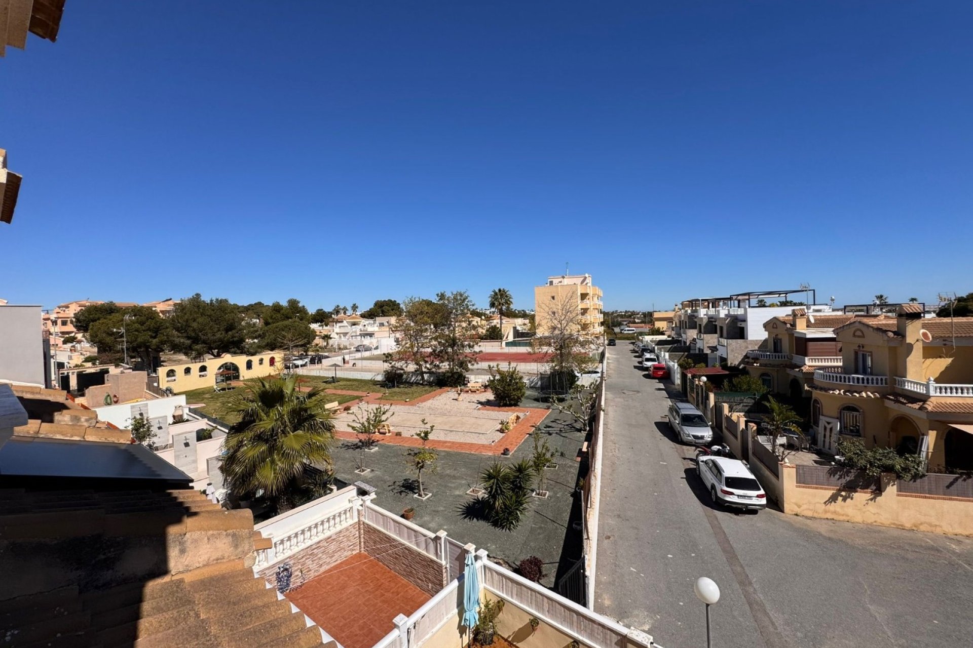 Revente - Town House -
Campoamor - Costa Blanca