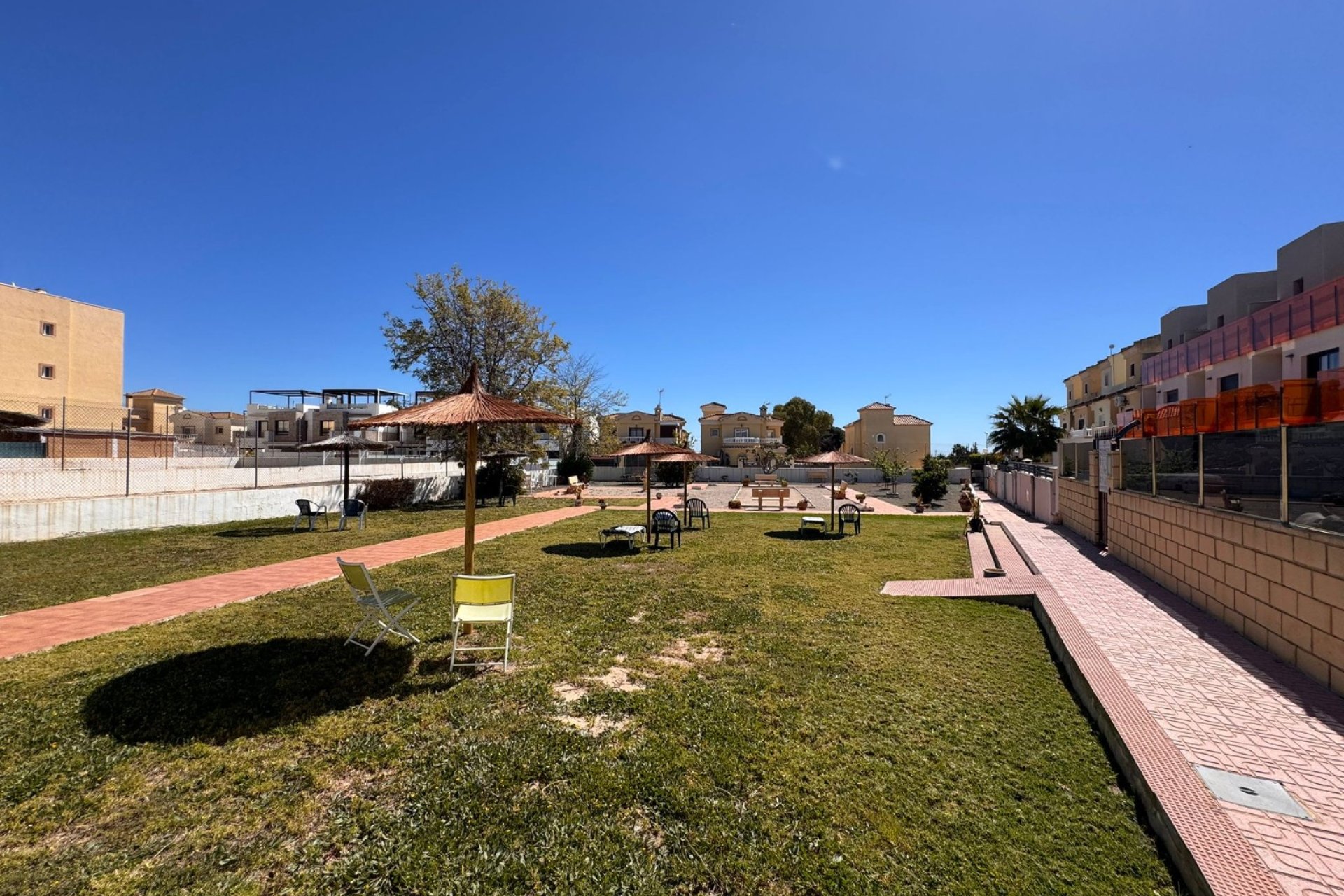 Revente - Town House -
Campoamor - Costa Blanca