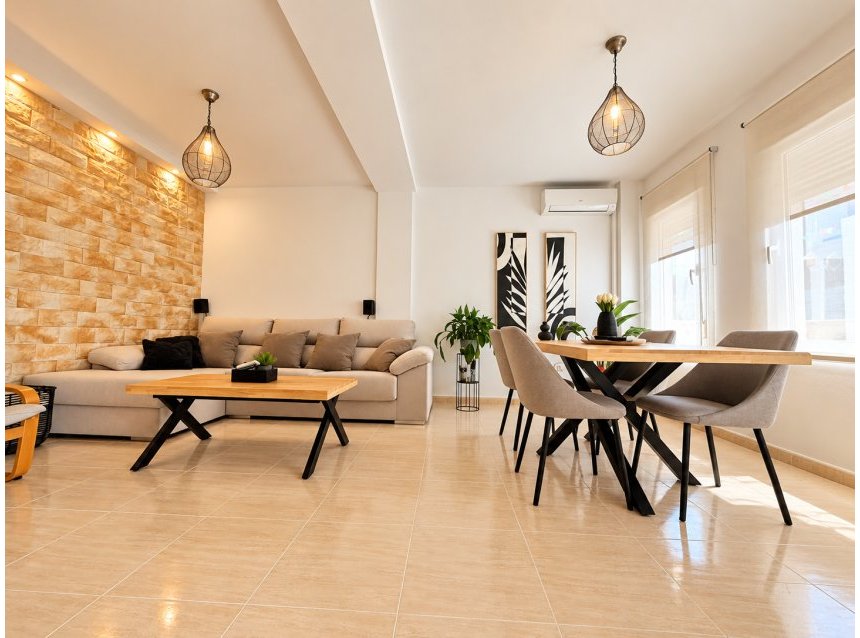 Revente - Town House -
Daya Nueva - Costa Blanca