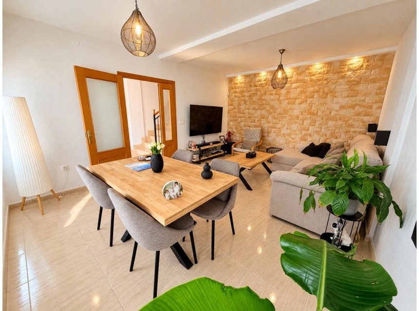 Revente - Town House -
Daya Nueva - Costa Blanca