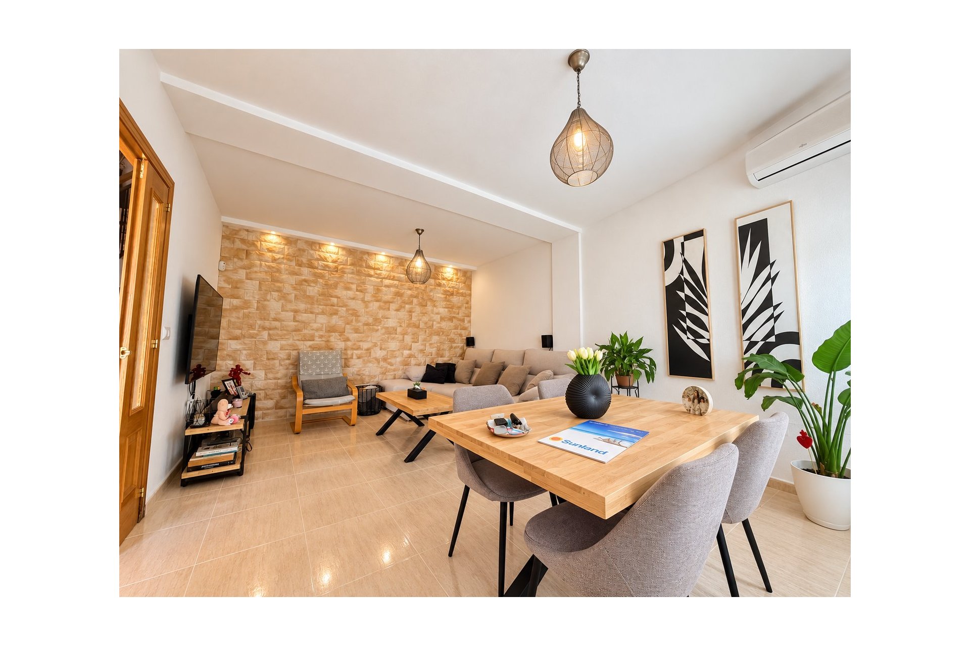 Revente - Town House -
Daya Nueva - Costa Blanca