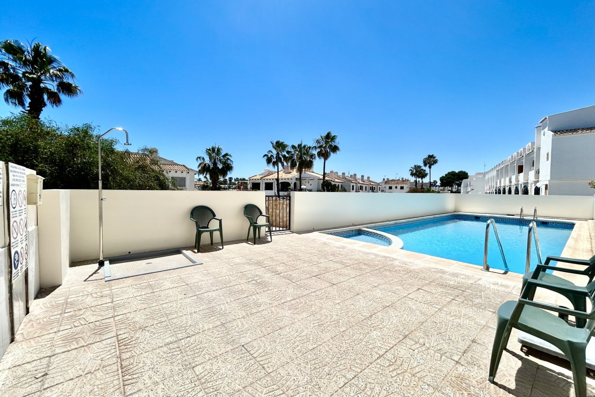 Revente - Town House -
La Zenia - Costa Blanca