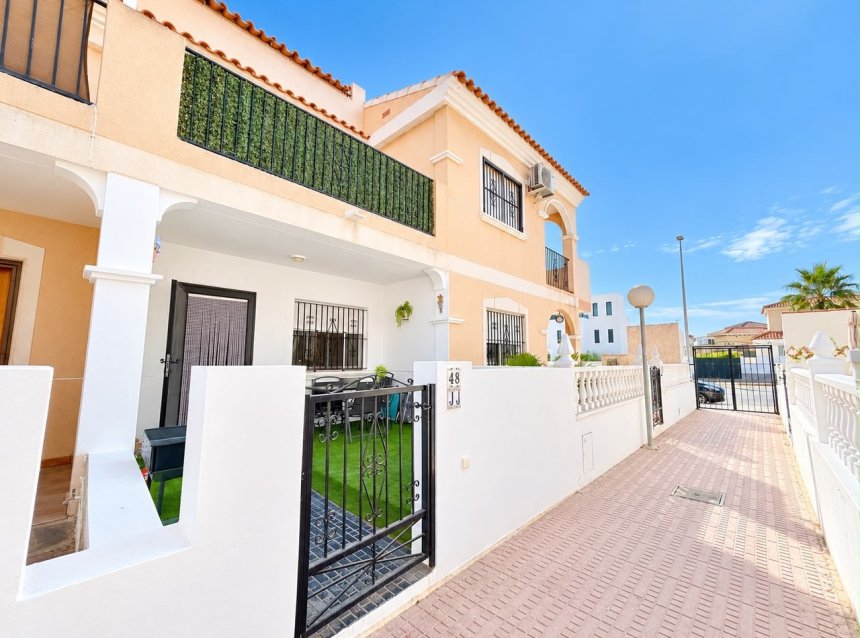 Revente - Town House -
La Zenia - Costa Blanca