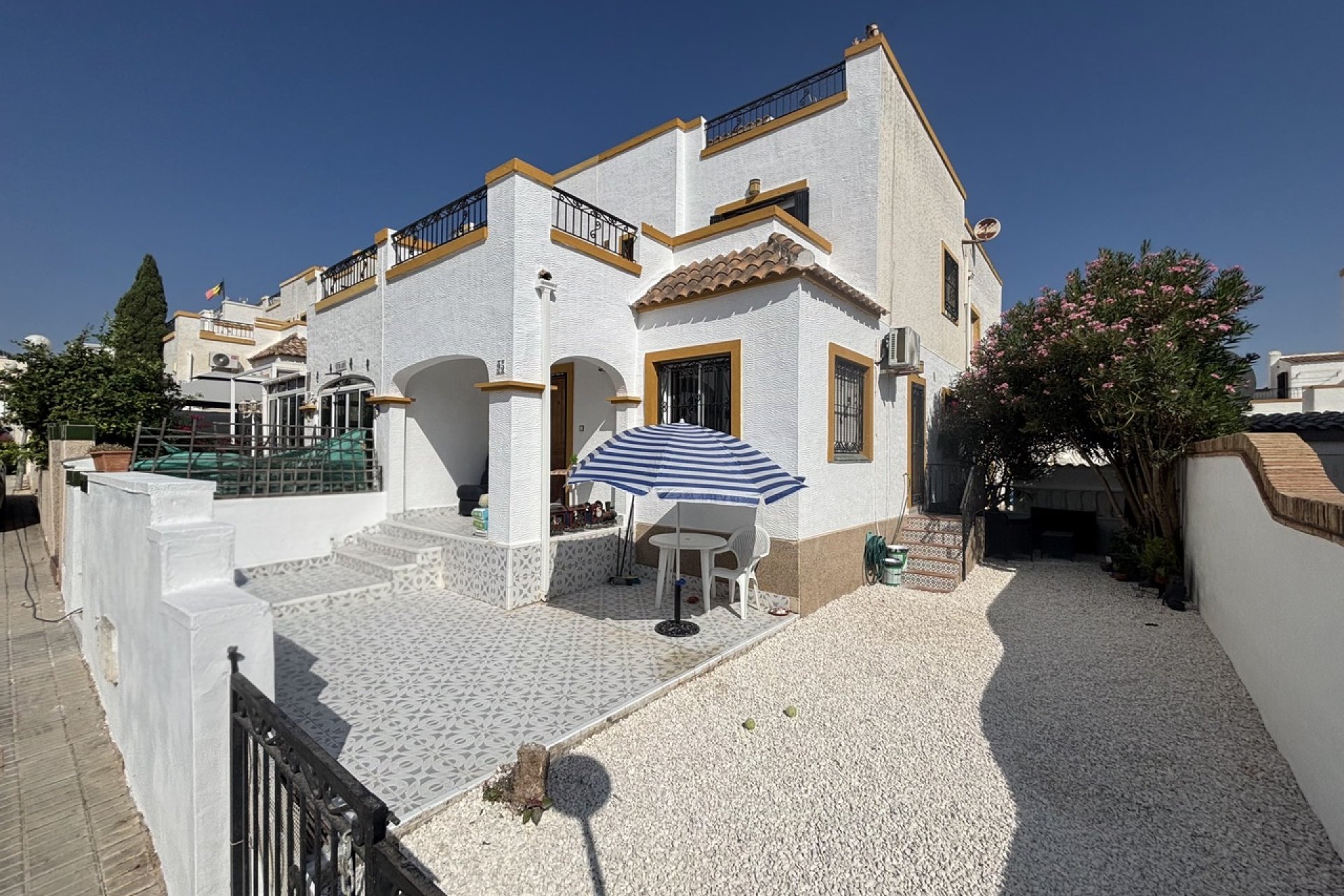Revente - Town House -
Los Altos - Costa Blanca