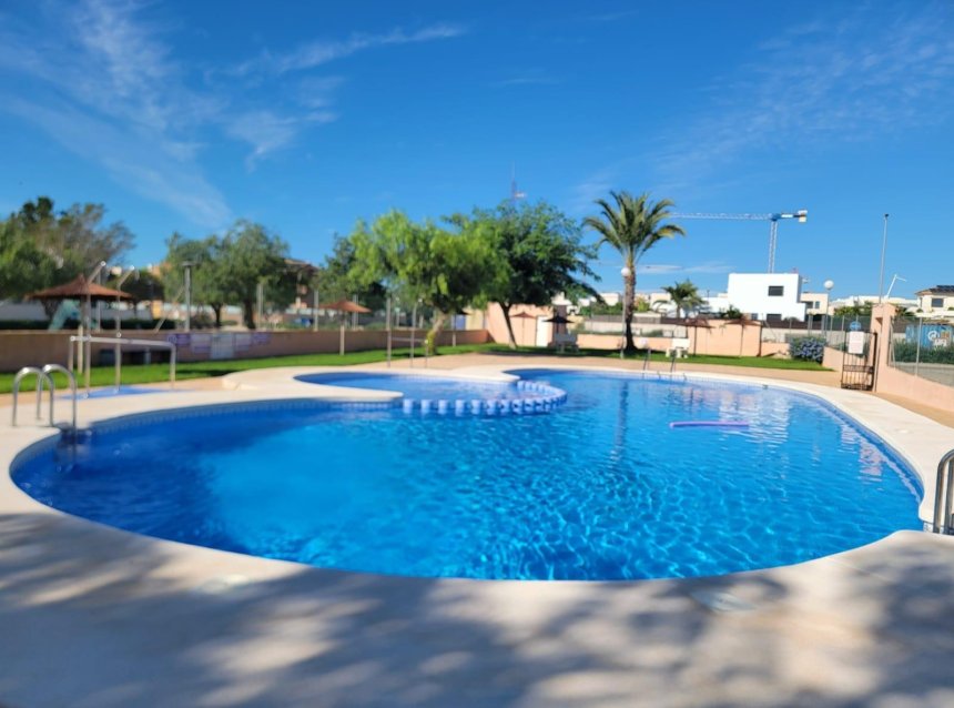 Revente - Town House -
Los Montesinos - Los Montesinos - Urb. La Herrada