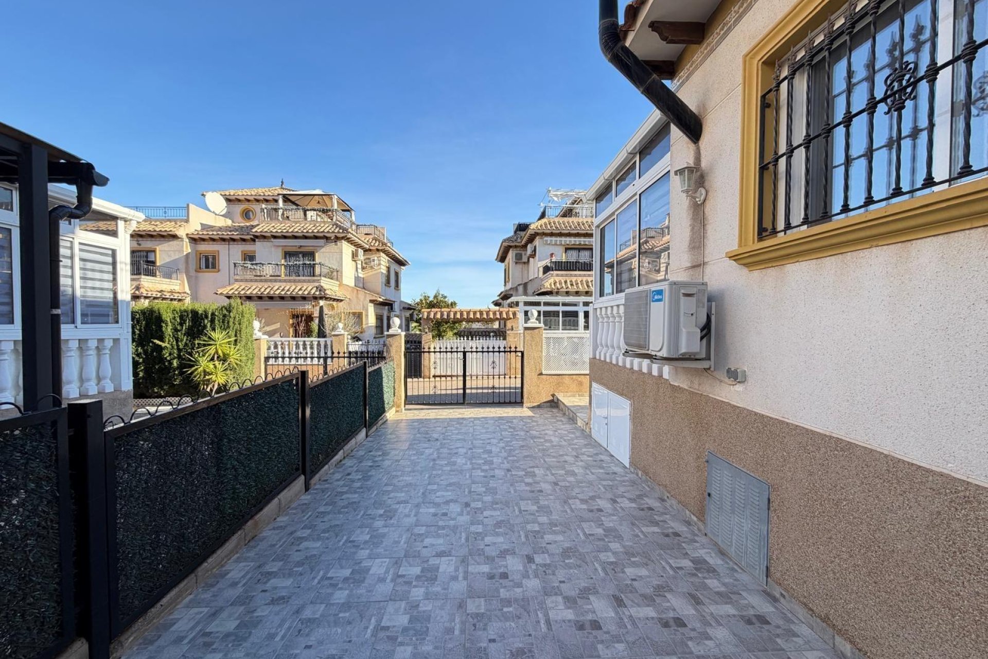 Revente - Town House -
Orihuela Costa - Las Filipinas
