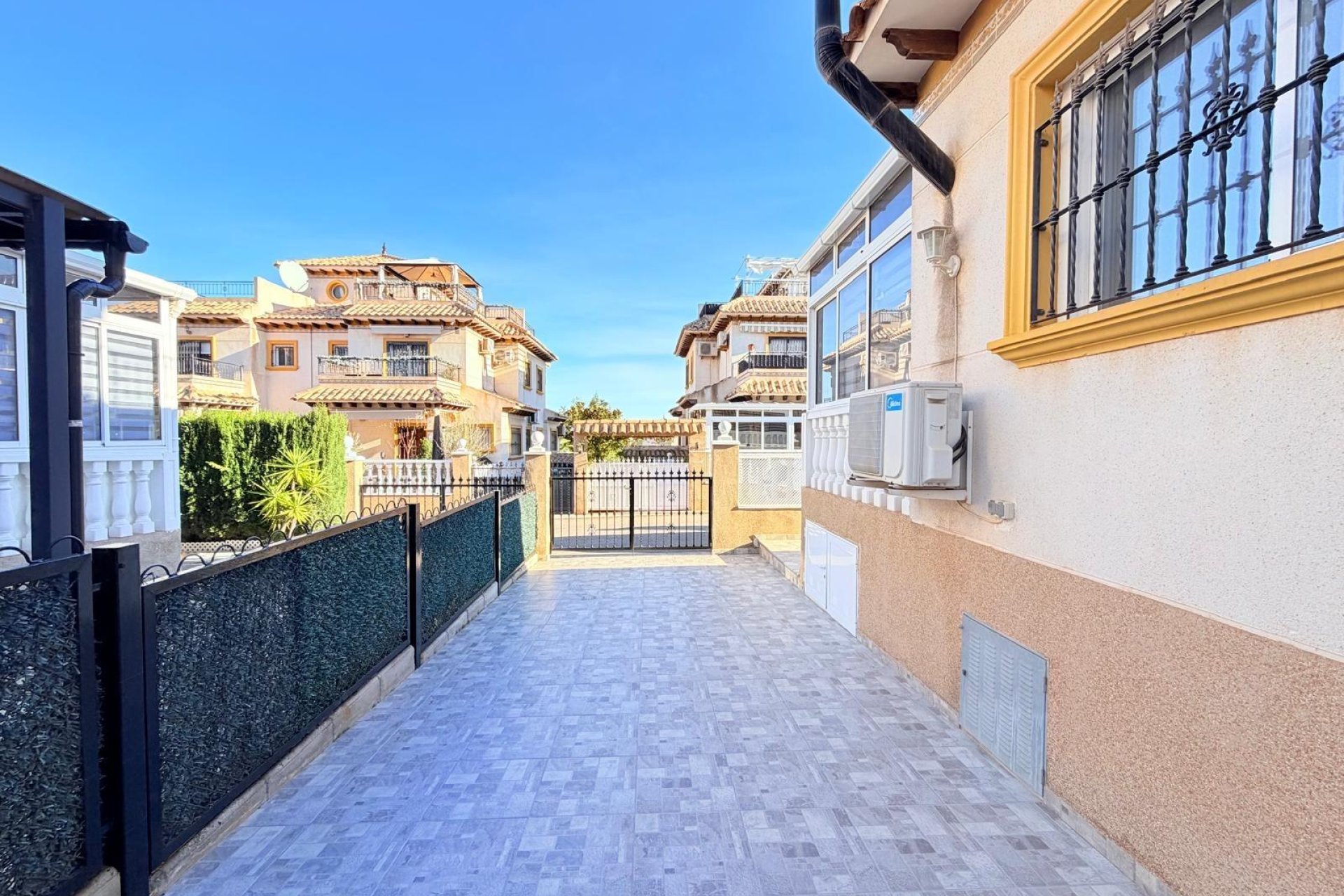 Revente - Town House -
Orihuela Costa - Las Filipinas