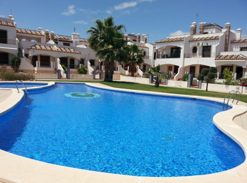 Revente - Town House -
Orihuela Costa - PAU 8