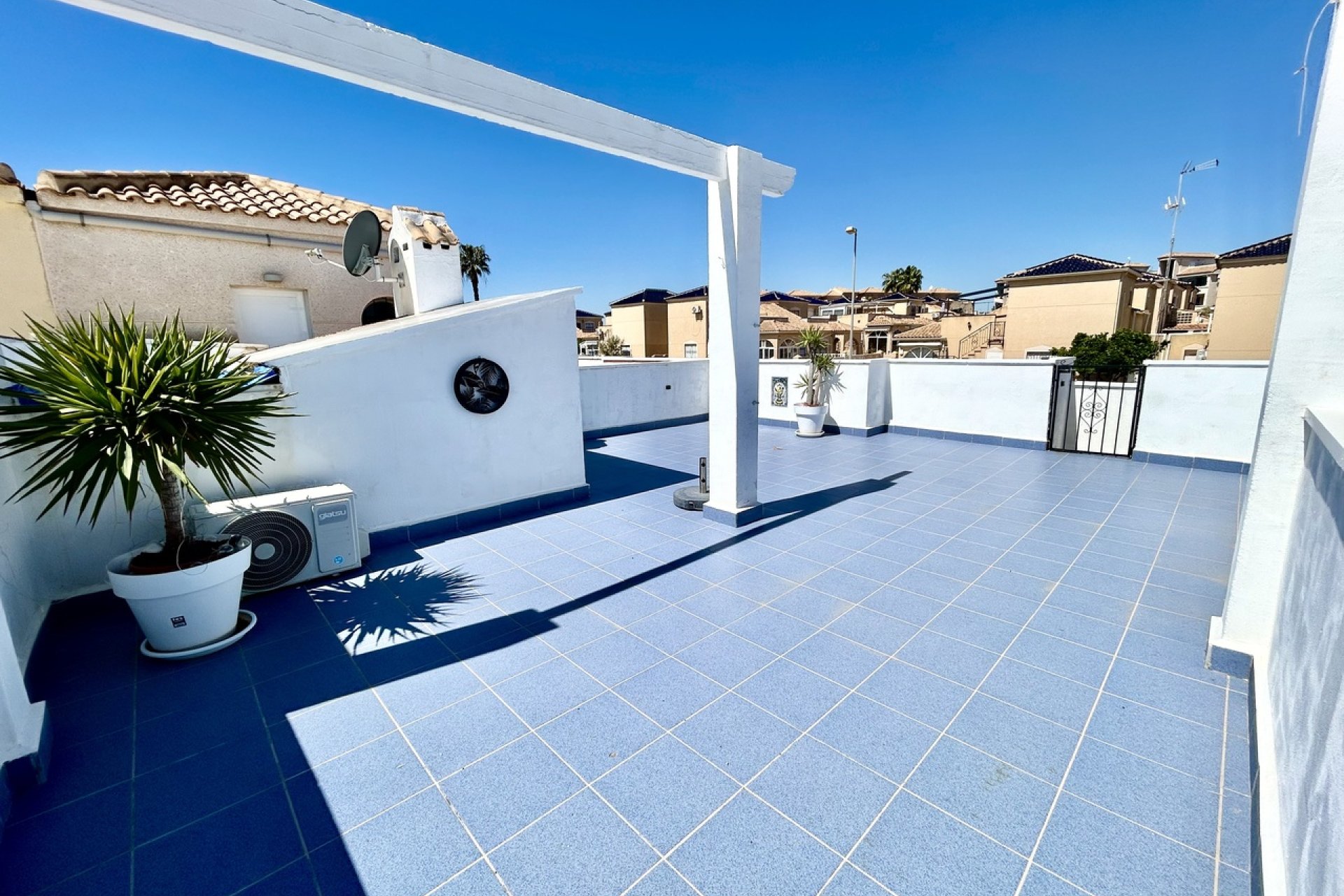 Revente - Town House -
Punta Prima - Costa Blanca
