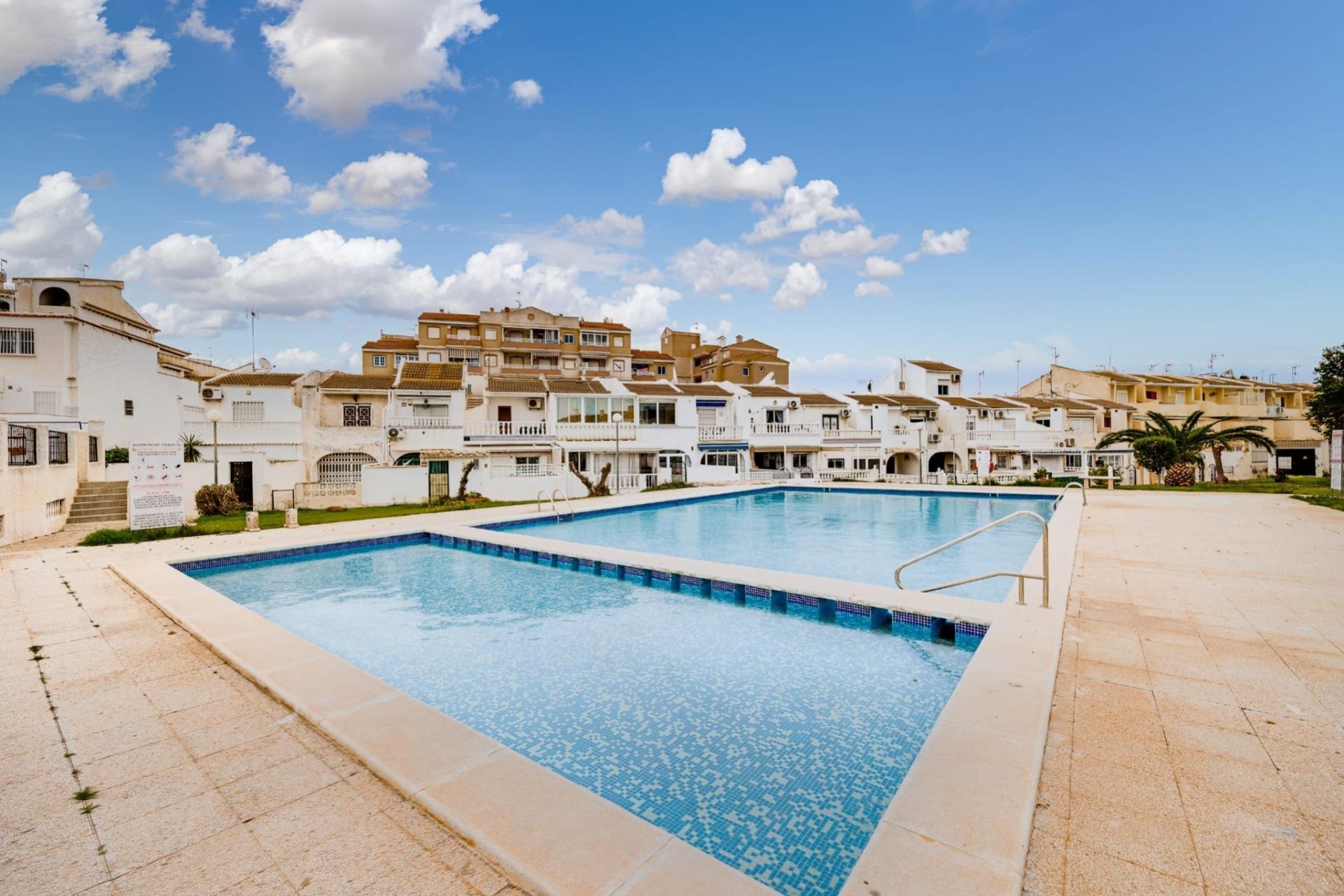 Revente - Town House -
Torrevieja - Calas Blanca